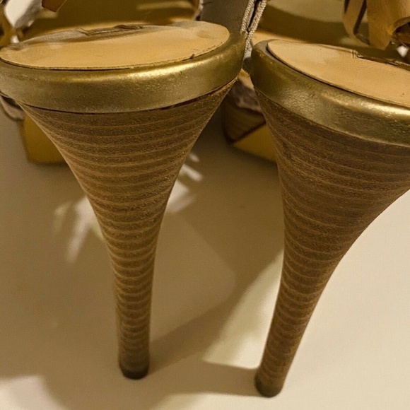 Guess Los Angeles Snake Pattern Pump Heels 9 Medium - Picture 13 of 13